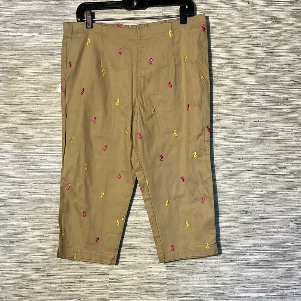 Embroidered Capri Pants – Seahorse Detail, Size 14 NWT  (P211)